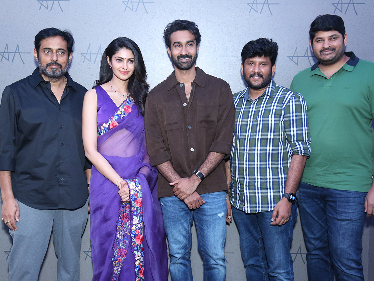 Couple Friendly Trailer Launch Event Photos4