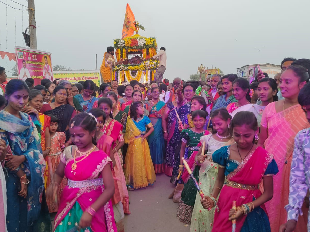 Mujgi Mallanna Jatara Being Held Grandly at Nirmal14