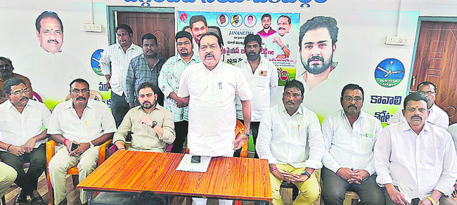 రాష్ట్రంలో రాక్షస పాలన సాగుతోంది1