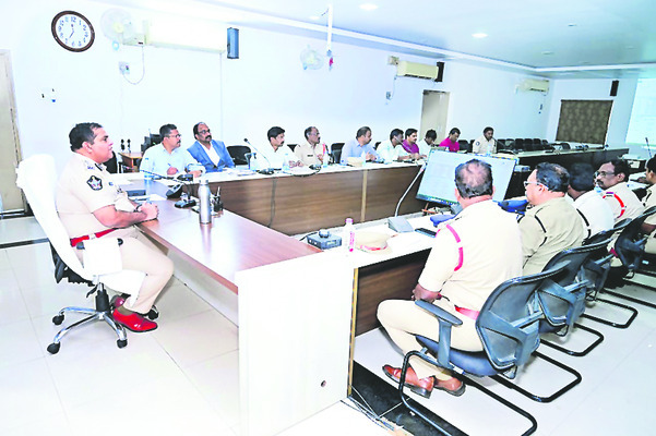 చంద్రబాబు సర్కారుకు  హైకోర్టు మొట్టికాయ 1