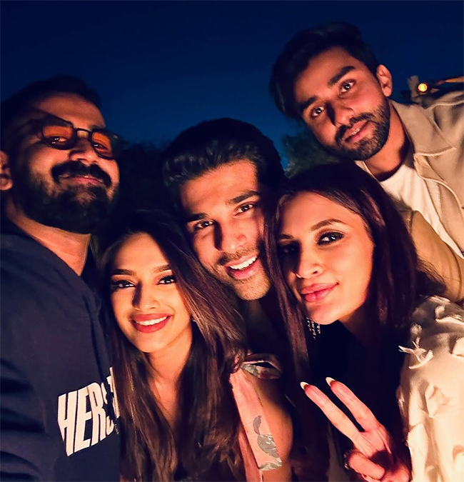 Allu Sirish Bachelor Party unseen Moments Viral Photos13