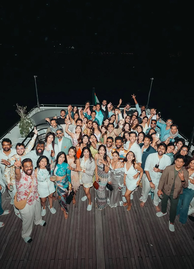 Allu Sirish Bachelor Party unseen Moments Viral Photos21