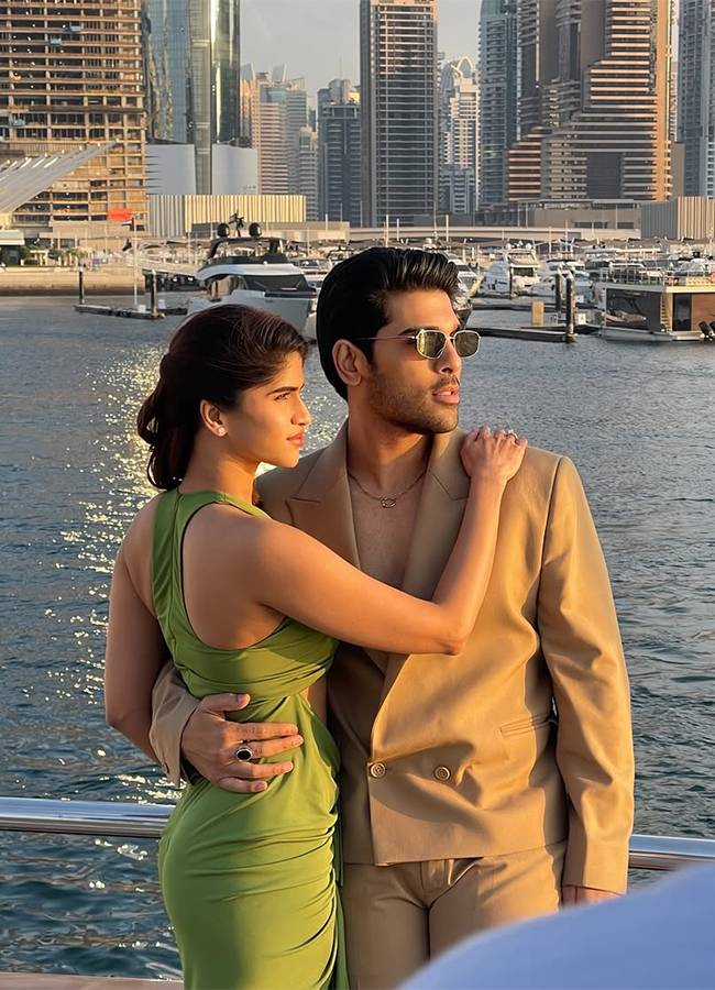 Allu Sirish Bachelor Party unseen Moments Viral Photos3