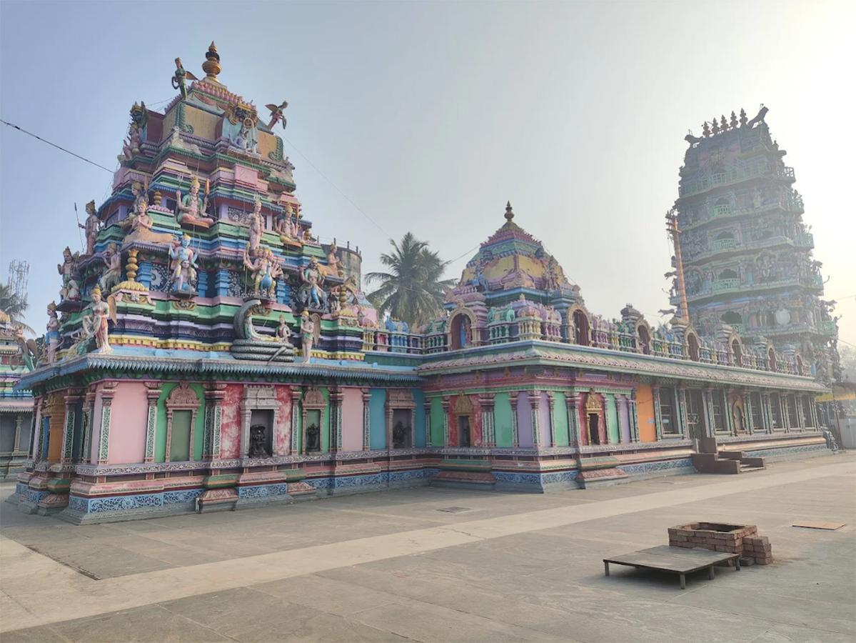 Sri Vasavi kanyaka parameswari temple Penugonda16
