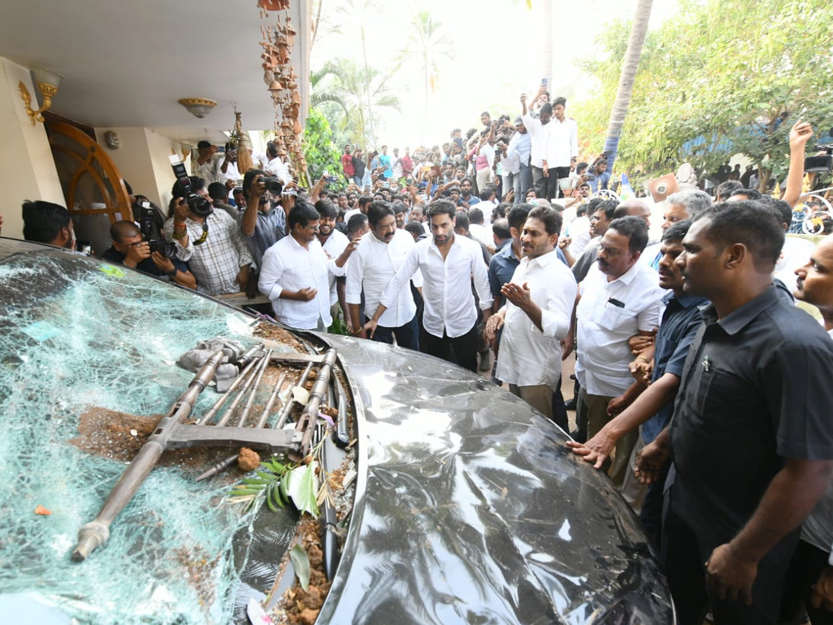 YS Jagan Visit Ambati Rambabu House PHotos9