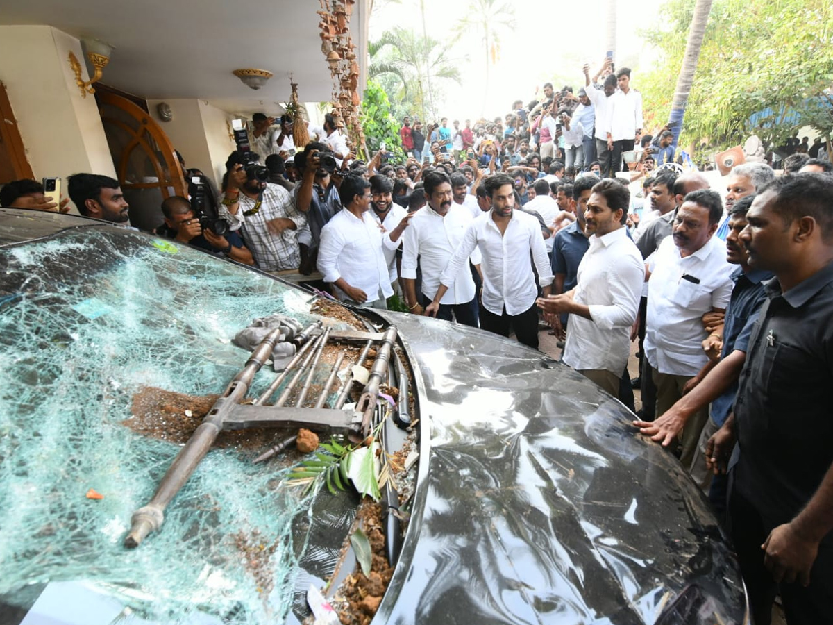 YS Jagan Visit Ambati Rambabu House PHotos10