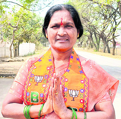 ఒకే కుటుంబం.. ఒకే పార్టీ3