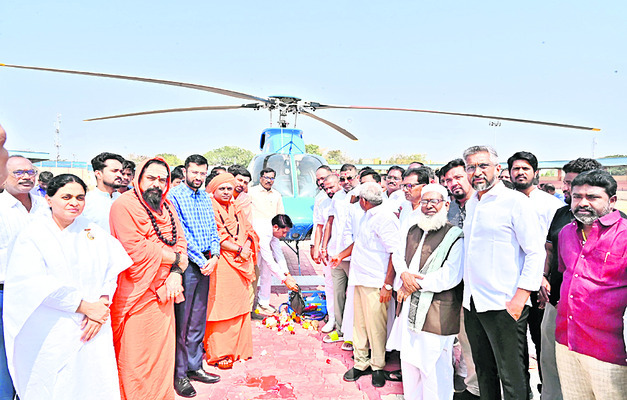 పోస్టర్‌ విడుదల 1