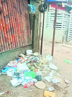 రోడ్డుపై చెత్త పారేస్తే ఖబడ్దార్‌.!1