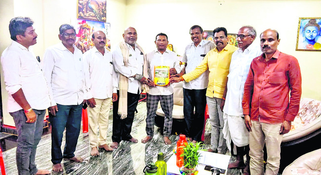 గిరిజన విద్యార్థులను తీర్చిదిద్దడమే లక్ష్యం 
1