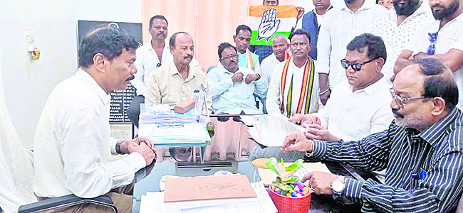 ‘ఉపాధి’లో గాంధీ పేరు తొలగించడం అన్యాయం1