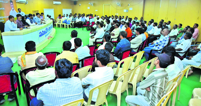 పౌర సేవల్లో జాప్యం ఉండకూడదు 1