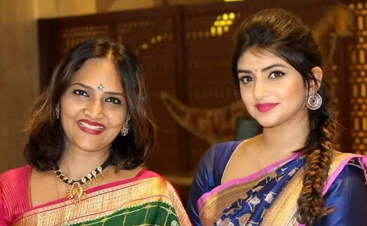 Actress Sreeleela wishing Her mother with cutest pics on Her Birthday PHotos21