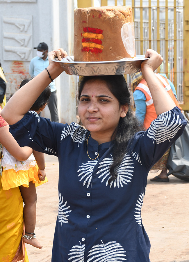Devotional : Medaram Sammakka Sarakka Jatara 2026 HD Photos18