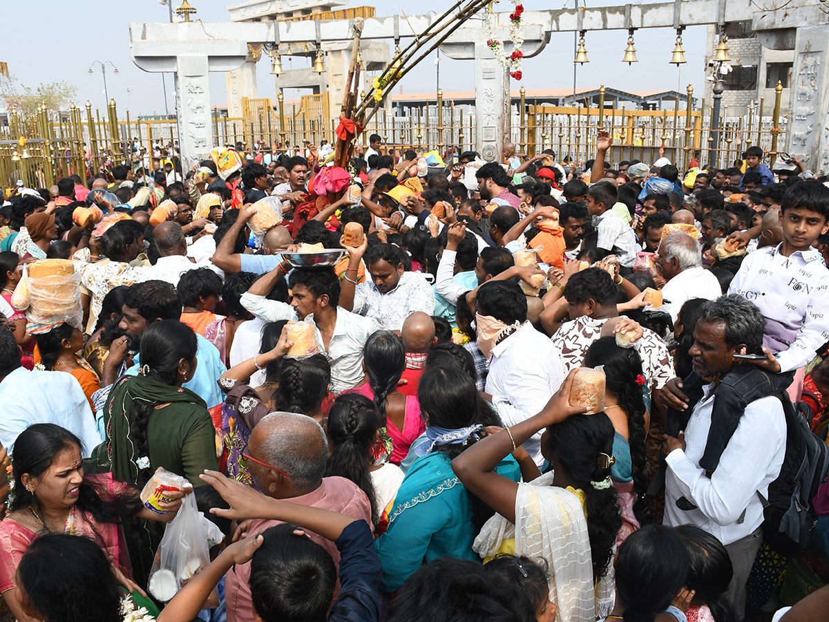 Devotional : Medaram Sammakka Sarakka Jatara 2026 HD Photos25