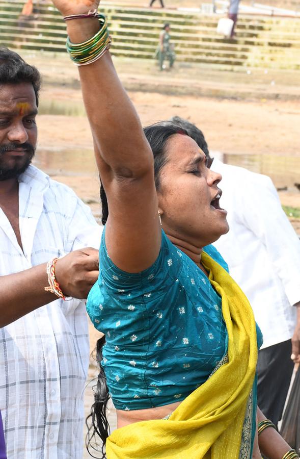 Devotional : Medaram Sammakka Sarakka Jatara 2026 HD Photos9