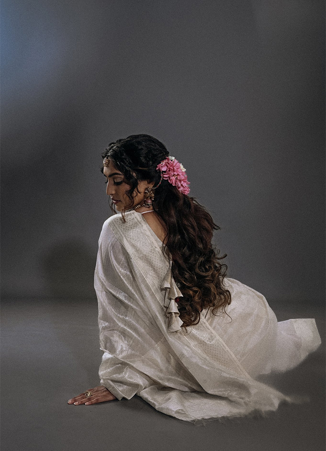 Tollywood Actress Reba Monica John HD Photos16