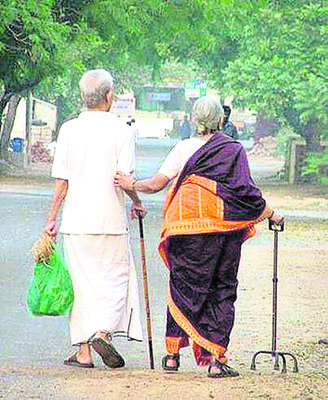 పాతికేళ్లు నిండని వారు.. 2