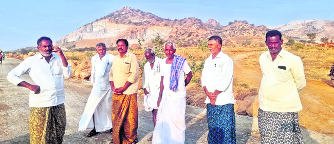 రోడ్డు నిర్మాణం వివాదాస్పదం 1