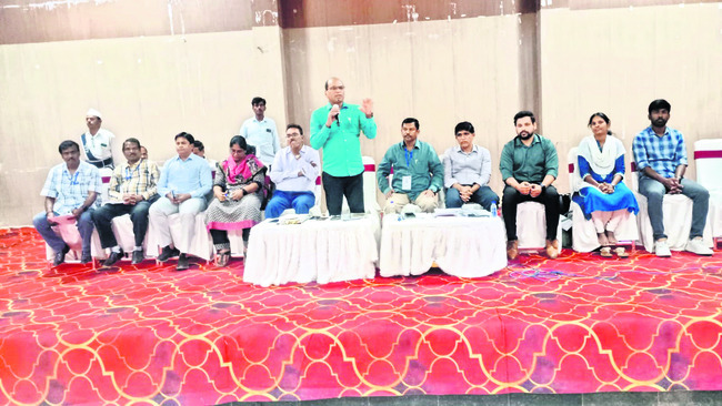 ఎన్నికల నియమావళిని పాటించాలి1