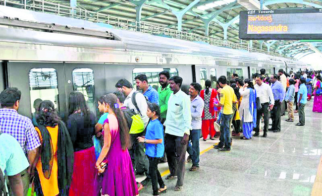 మెట్రో రైలులో చార్జీల బాదుడు2