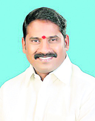 ముగ్గురు ముఖ్యుల ఓట్లు 30వ డివిజన్‌లోనే..2