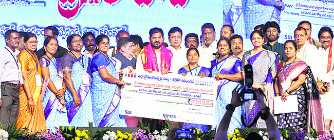 కాంగ్రెస్‌ జెండా ఎగరాలి1