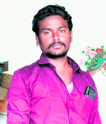 కల్వర్టు గుంతలో పడి వ్యక్తి దుర్మరణం1