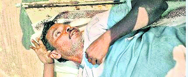 షార్ట్‌ సర్క్యూట్‌తో ఇల్లు దగ్ధం 
4