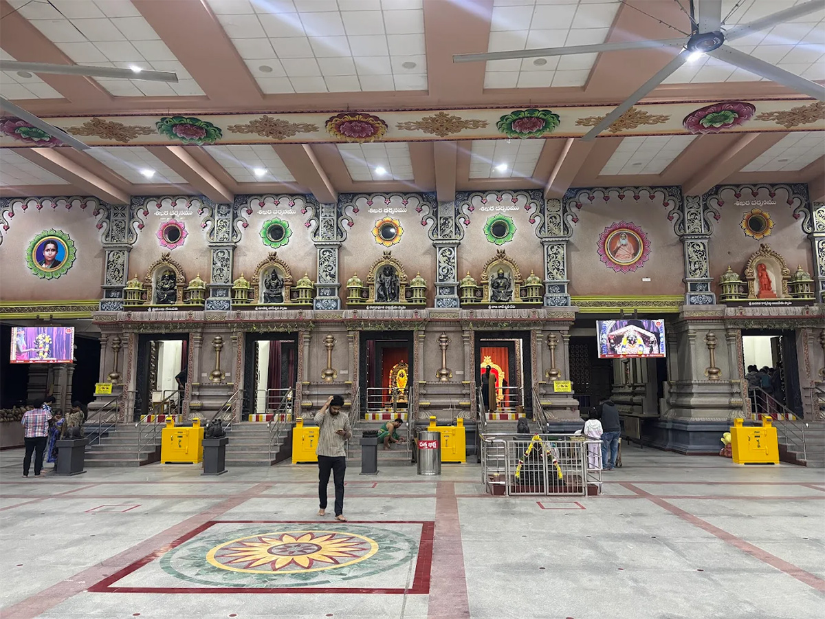 Devotional : Marakata Anjaneya Swamy Temple in Dundigal HD Photos7