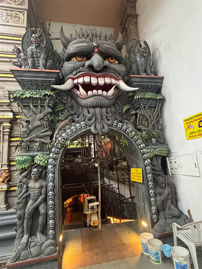 Devotional : Marakata Anjaneya Swamy Temple in Dundigal HD Photos9