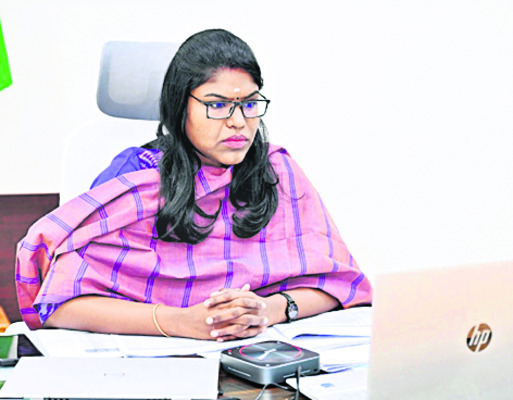 కై కలూరు సర్పంచ్‌ను కొనసాగించాలంటూ తీర్పు 1