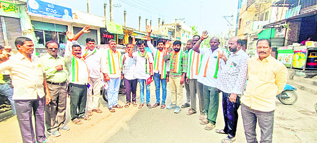 వీరిచేతుల్లోనే విజయం!1