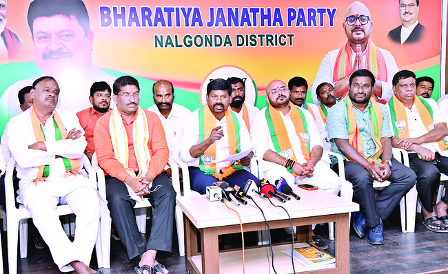 పోస్టల్‌ బ్యాలెట్‌ను వినియోగించుకోవాలి1