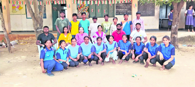 రాష్ట్రస్థాయి పోటీలకు ఎంపిక  
1