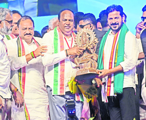 సీఎం సభ సక్సెస్‌ 1