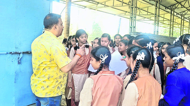 బెల్లం, వంటనూనెల తయారీ యూనిట్ల సందర్శన 1