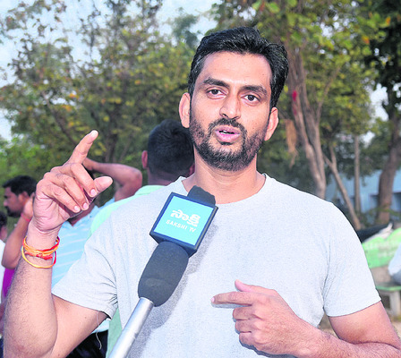 విజన్‌ ఉన్నవారికే ఓటు13