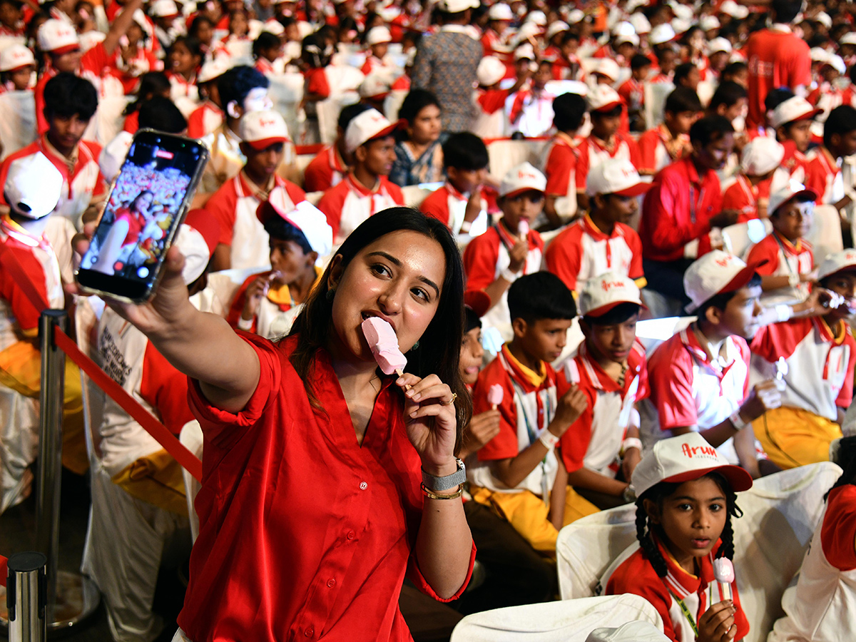 Arun Icecreams Sets Guinness Record at Hyderabad Event12