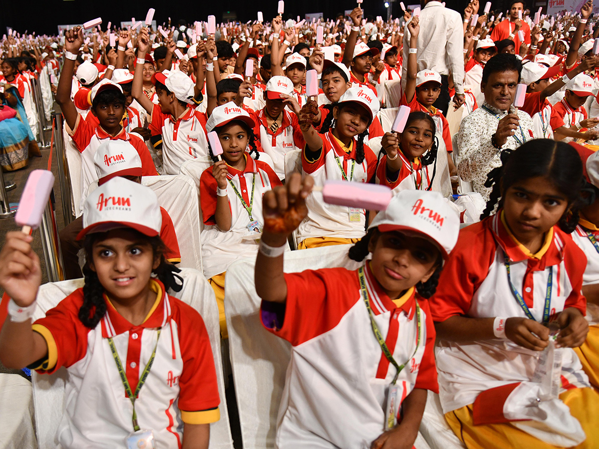Arun Icecreams Sets Guinness Record at Hyderabad Event19