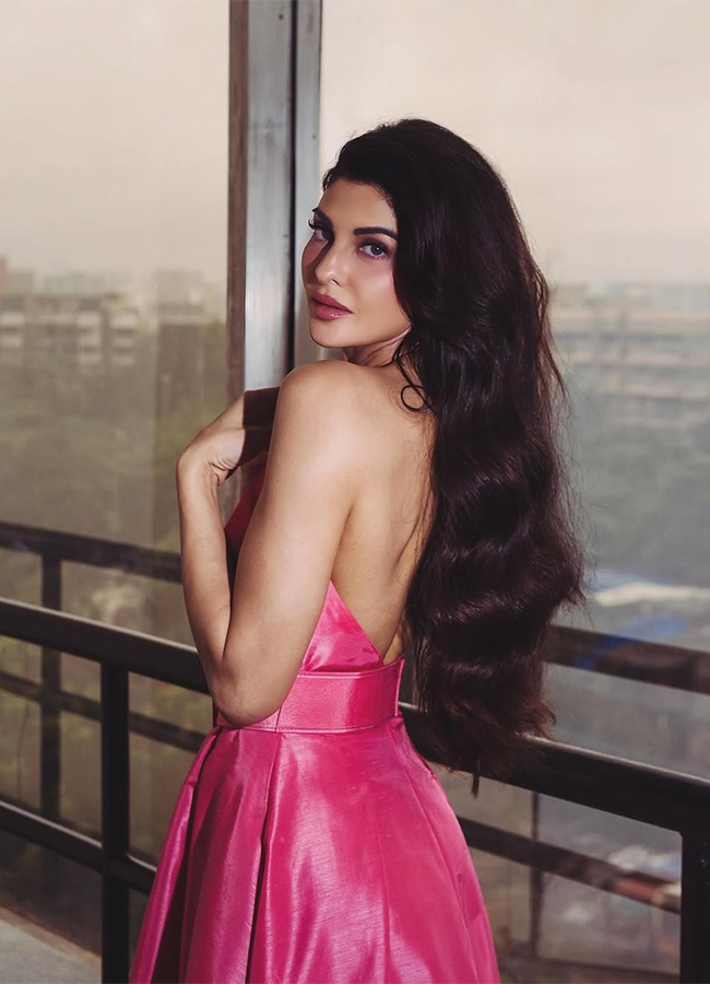 Bollywood Actress Jacqueline Fernandez HD Photos12