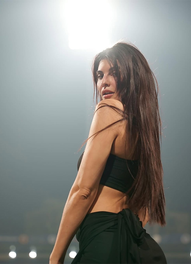 Bollywood Actress Jacqueline Fernandez HD Photos15