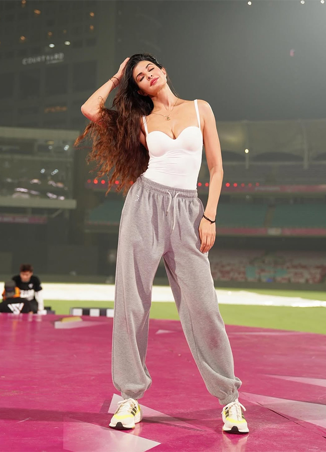 Bollywood Actress Jacqueline Fernandez HD Photos6