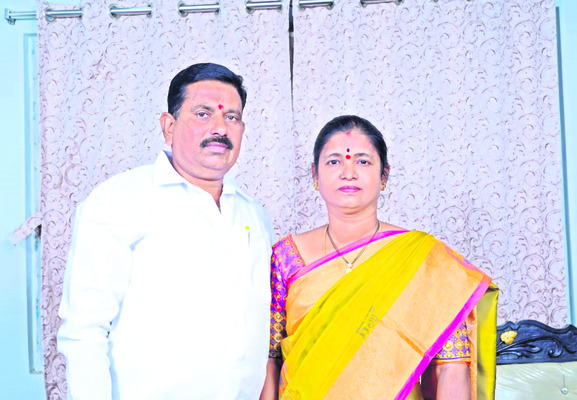 గద్వాల మున్సిపల్‌ బరిలో.. బంధుగణం 1