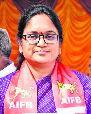 బల్దియా పోరు.. ఎంపీ జోరు
3