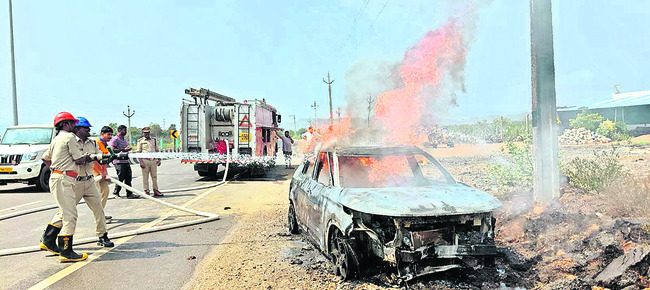 అర్ధరాత్రి ఇల్లు కూల్చివేత దారుణం  1