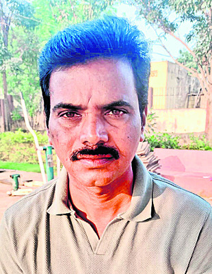 లారీలతో ఇబ్బందులు1