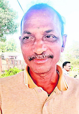 లారీలతో ఇబ్బందులు2