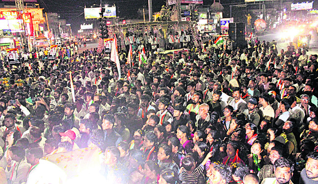 ప్రభుత్వం మీది.. సీఎం రేవంత్‌రెడ్డి మీ వారే1