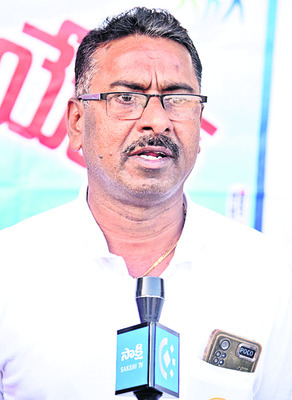 ప్రలోభాలకు దూరంగా..12